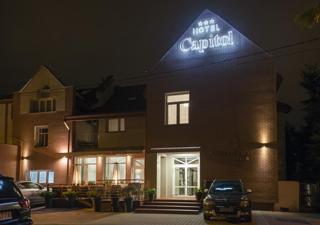 Hotel Capitol เบียวา พอดลาสกา ภายนอก รูปภาพ